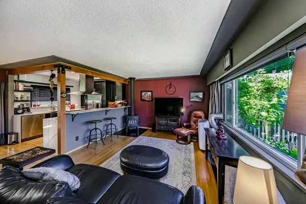 Maple Ridge, BC V2X 5R5,12166 220 ST