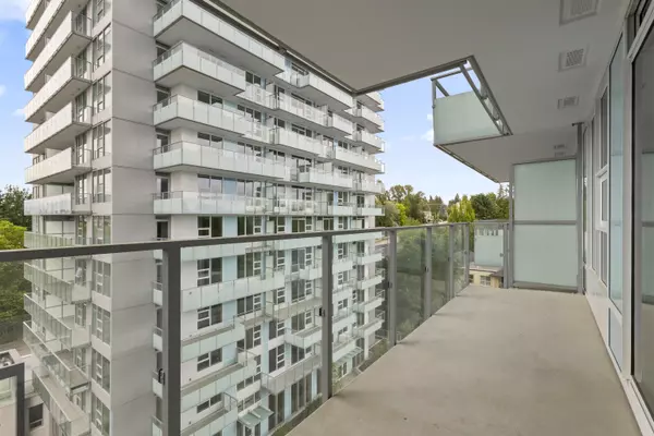 Surrey, BC V3T 0V2,13768 100 AVE #901