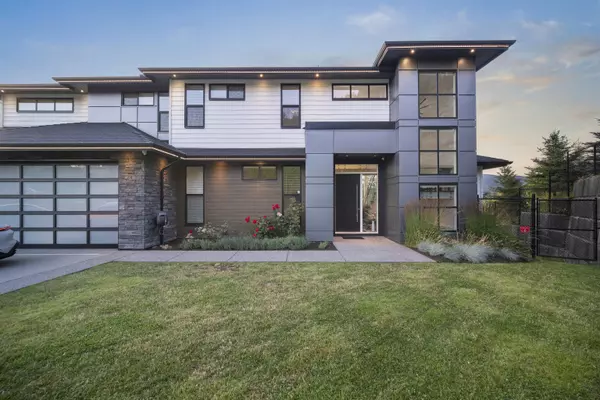 Maple Ridge, BC V2W 1G8,11115 Carmichael ST