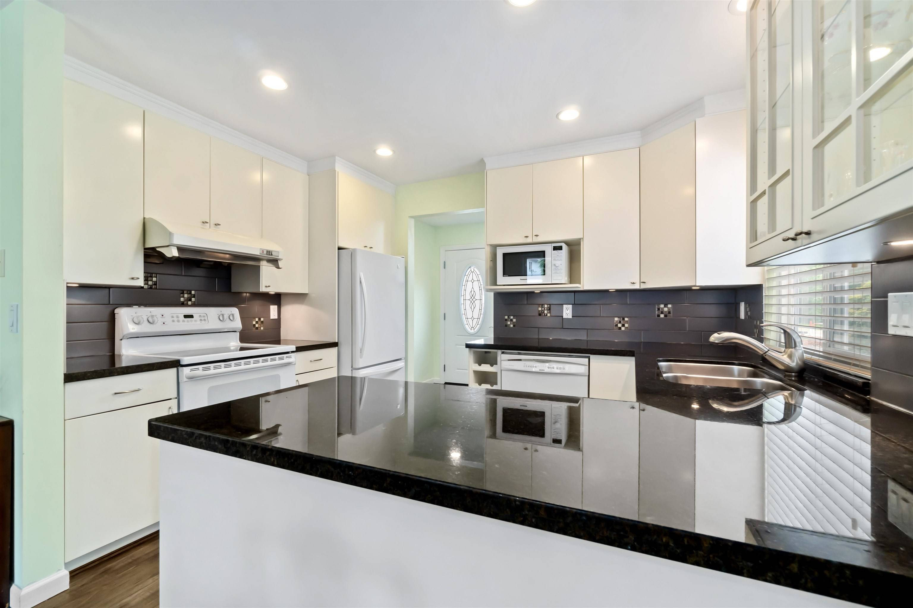 Port Coquitlam, BC V3B 5G6,1781 Suffolk AVE