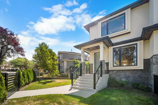 Vancouver, BC V5P 2A1,1812 E 55th AVE