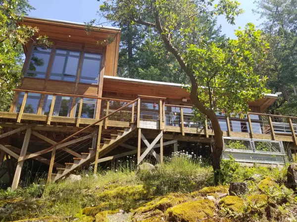 Galiano Island, BC V0N 1P0,2571 Ridge RD