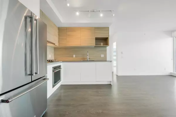 Coquitlam, BC V3J 0H6,525 Foster AVE #2204