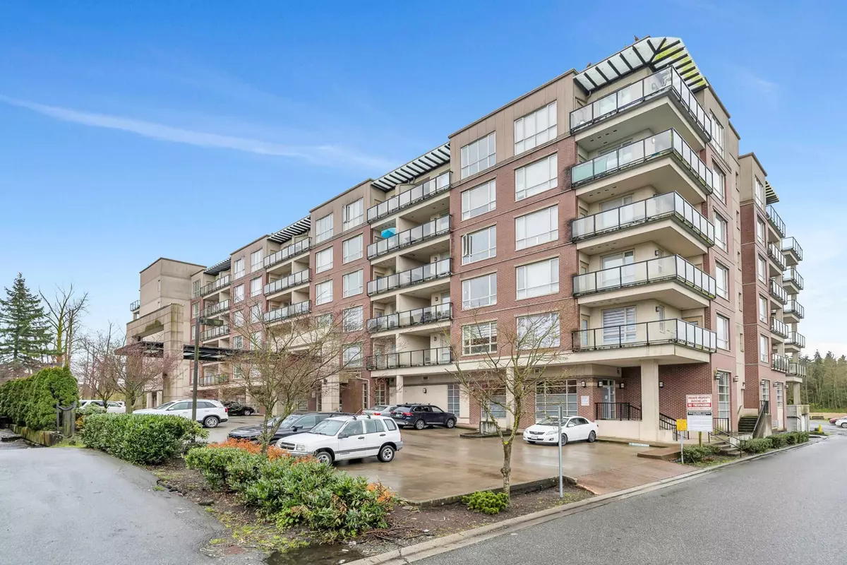 Surrey, BC V3T 0E1,14333 104 AVE #320