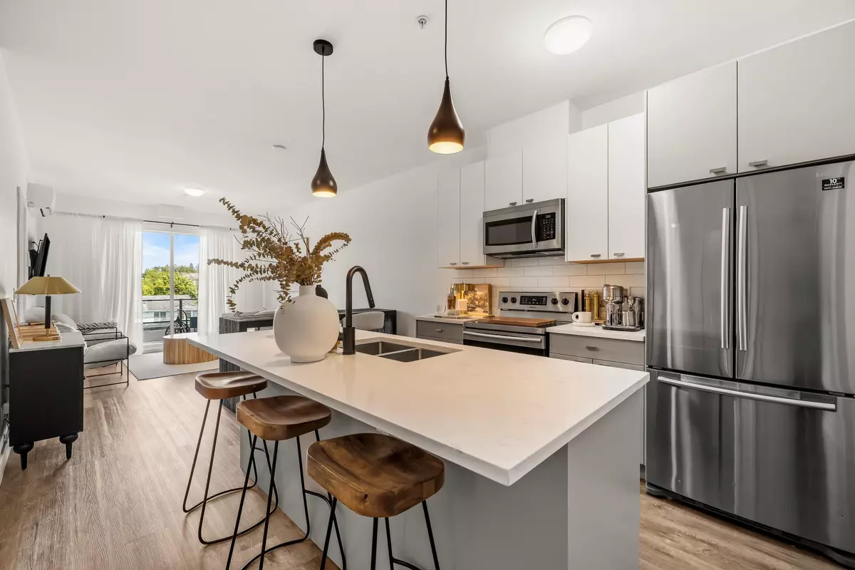 Maple Ridge, BC V2X 4K8,12320 222 ST #PH3