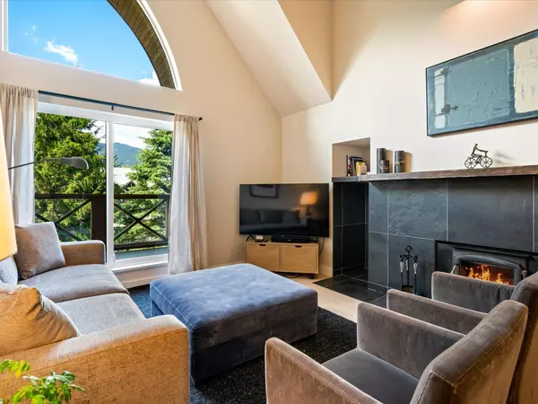 Whistler, BC V8E 0L7,2222 Castle DR #306