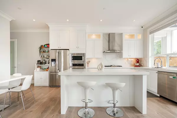 Pitt Meadows, BC V3Y 1H1,11708 Blakely RD