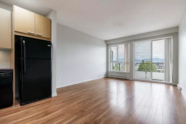 Burnaby, BC V5H 0B9,5388 Grimmer ST #PH16