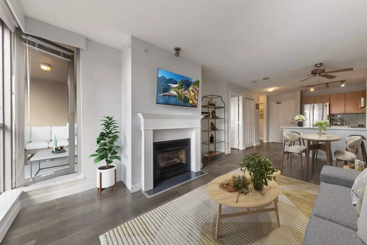 North Vancouver, BC V7L 2N3,108 E 14th ST #305