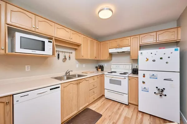 Port Coquitlam, BC V3C 3K3,2615 Jane ST #409