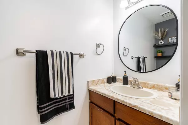 Coquitlam, BC V3B 6C2,3190 Tahsis AVE #54