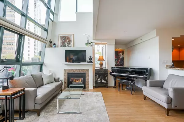 Vancouver, BC V6G 1C7,1688 Robson ST #PH1