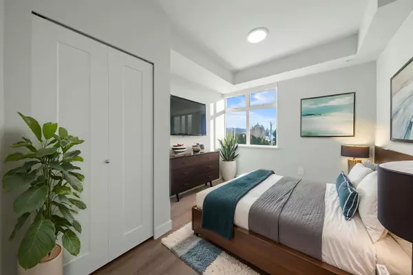 Burnaby, BC V5B 1R2,5535 Hastings ST #405