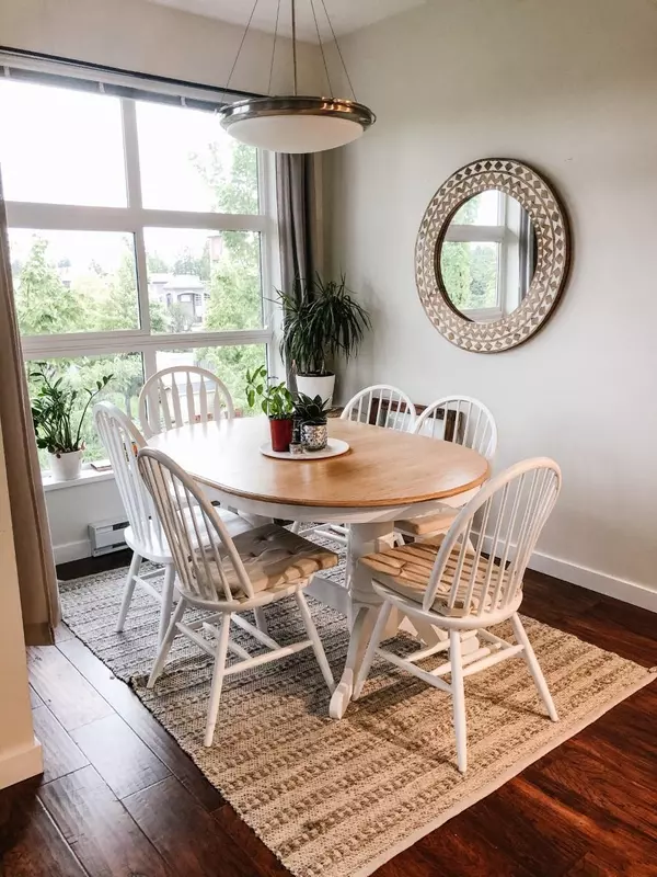 Surrey, BC V4A 0A5,15168 19 AVE #402