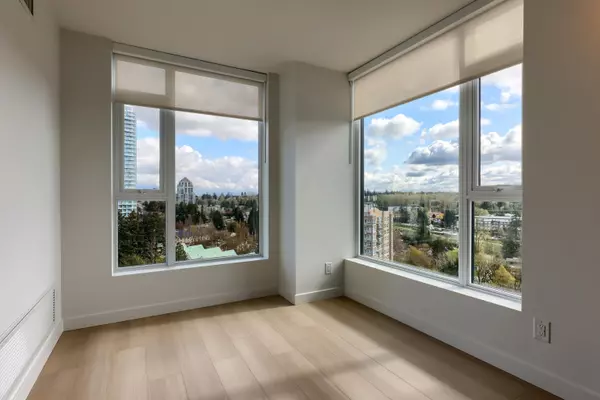 Surrey, BC V3T 0V7,13725 George Junction #1609