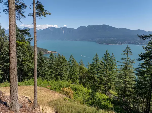 Bowen Island, BC V0N 1G1,738 Channelview DR