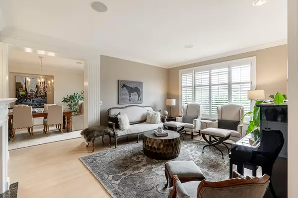 Burnaby, BC V5A 3H6,3803 Epping CT