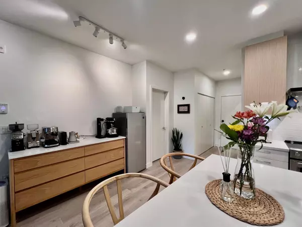 Burnaby, BC V3N 0H8,7588 16th ST #106