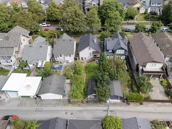 Vancouver, BC V5Y 2E2,140 W 21st AVE