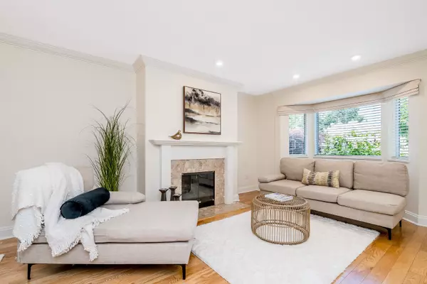 Maple Ridge, BC V2X 0R6,22308 124 AVE #1