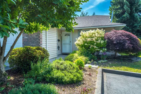 Maple Ridge, BC V2X 0R6,22308 124 AVE #1