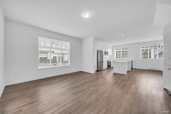 Surrey, BC V3R 0G9,15487 99a AVE #72