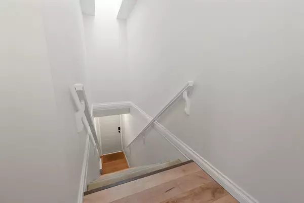 Chilliwack, BC V2P 5V4,8533 Broadway ST #10