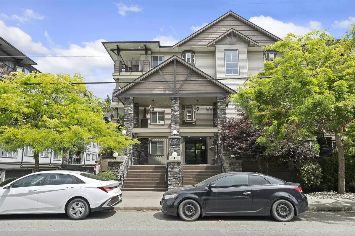 Langley, BC V3A 1G2,5454 198 ST #303