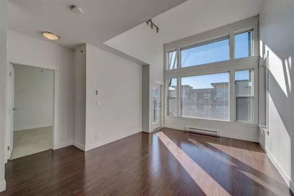 33538 Marshall RD #401, Abbotsford, BC V4W 3N2