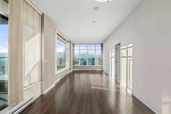 Burnaby, BC V5C 0G6,2077 Rosser AVE #3104