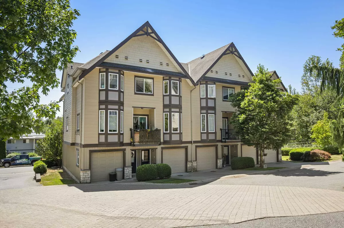 Mission, BC V2V 1C5,32501 Fraser CRES #4