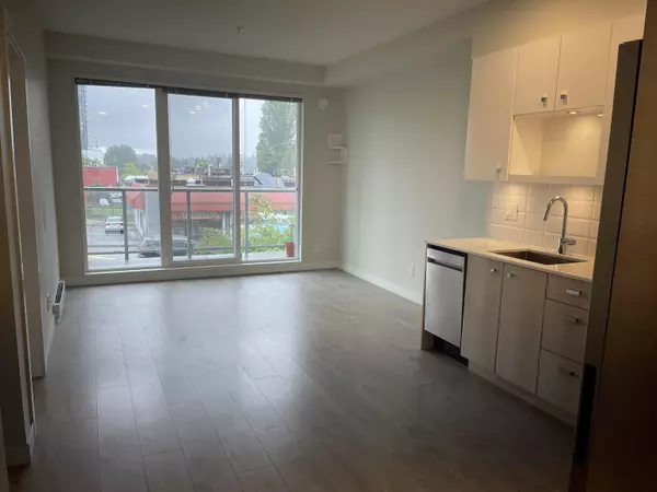 Surrey, BC V3R 0G8,10838 Whalley BLVD #207