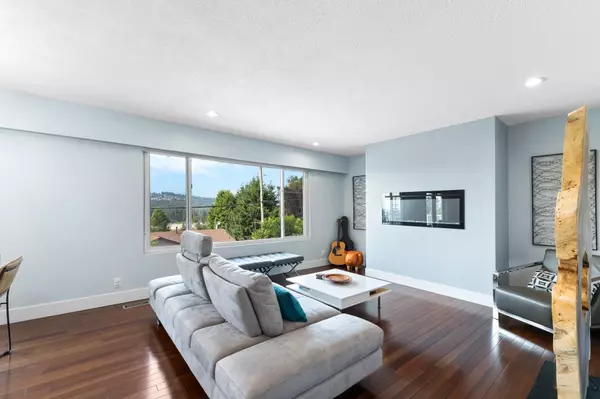 Port Coquitlam, BC V3C 2Y5,1480 Elinor CRES