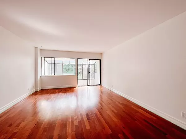 West Vancouver, BC,Address not disclosed