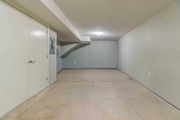 Surrey, BC V3S 6X5,19097 64 AVE #1