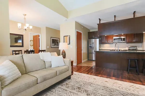 Maple Ridge, BC V2X 6P6,11887 Burnett ST #413