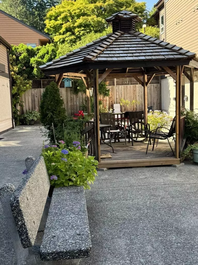 Burnaby, BC V3J 7E8,3017 Aries PL