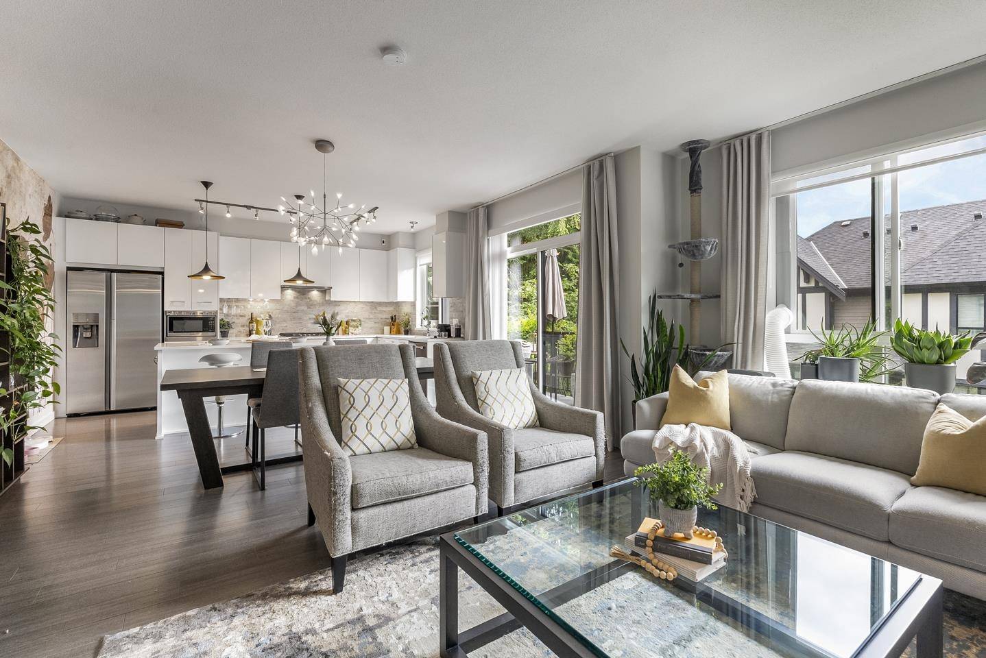 Coquitlam, BC V3E 0N2,3500 Burke Village Promenade #153
