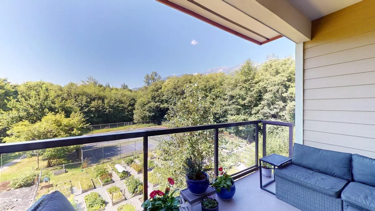 Squamish, BC V8B 0R4,1150 Bailey ST #402