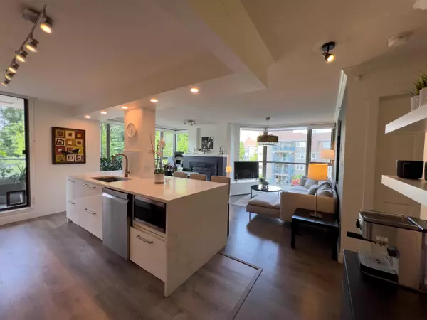 Coquitlam, BC V3B 7R8,3070 Guildford WAY #305