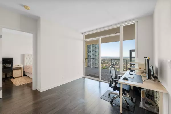 Burnaby, BC V5H 0H8,6383 Mckay AVE #1705