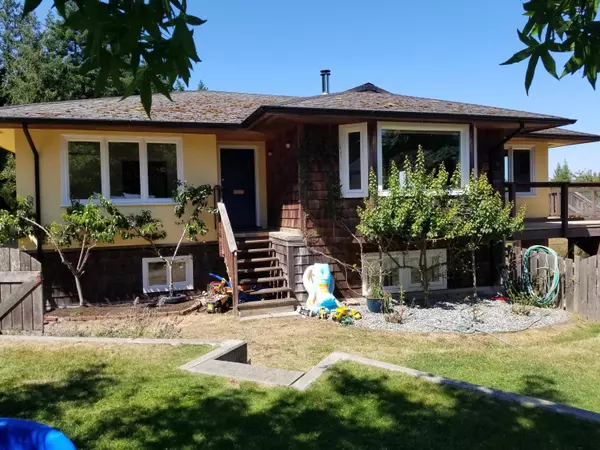 Galiano Island, BC V0N 1P0,684 E Bluff RD