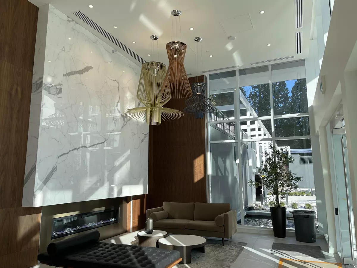 Coquitlam, BC V3K 0G6,585 Austin AVE #307