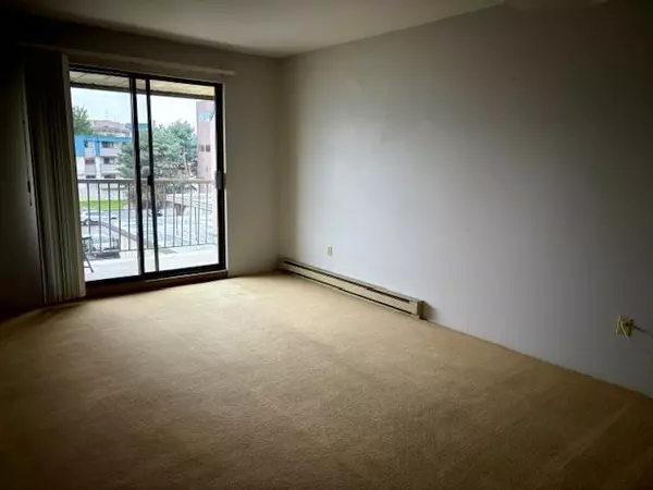 Chilliwack, BC V2P 1T6,45744 Spadina AVE #305