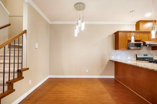 Richmond, BC V7C 3M2,8311 No. 2 RD #11