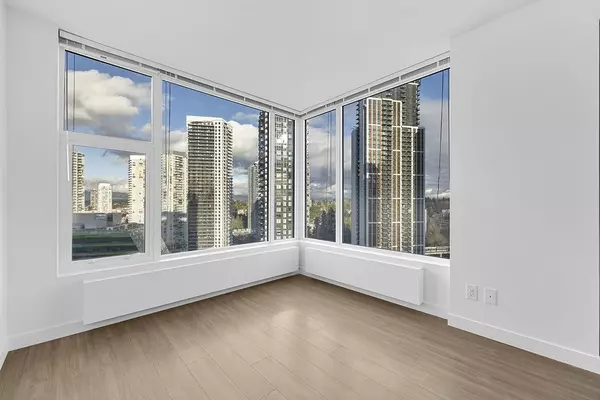 Surrey, BC V3T 0P7,13615 Fraser HWY #1809