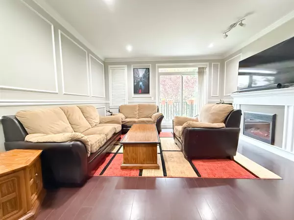 Surrey, BC V3W 0E9,6383 140 ST #26