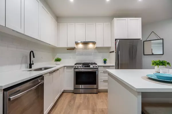 Langley, BC V3A 0N4,5415 Brydon CRES #319