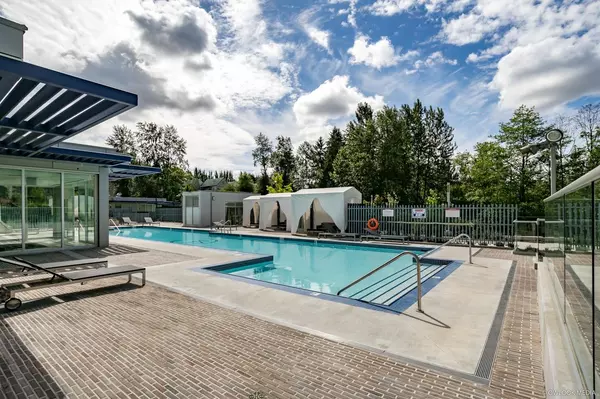 Surrey, BC V3T 0L3,13750 100 AVE #201