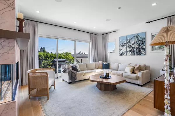 North Vancouver, BC V7R 1S2,883 Wavertree RD